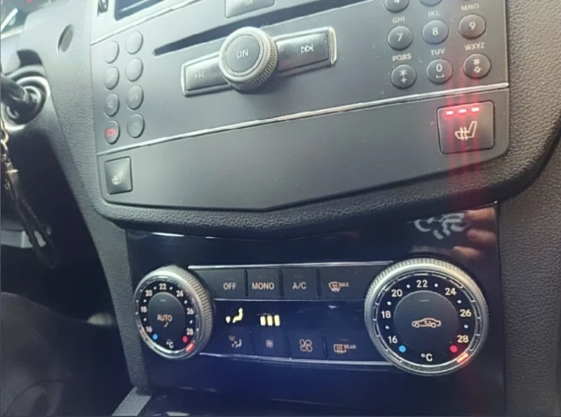 Mercedes-Benz C 220, снимка 14 - Автомобили и джипове - 53446478