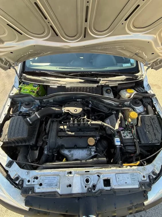 Opel Corsa 1.2 Бензин / Газ , снимка 15 - Автомобили и джипове - 53669945