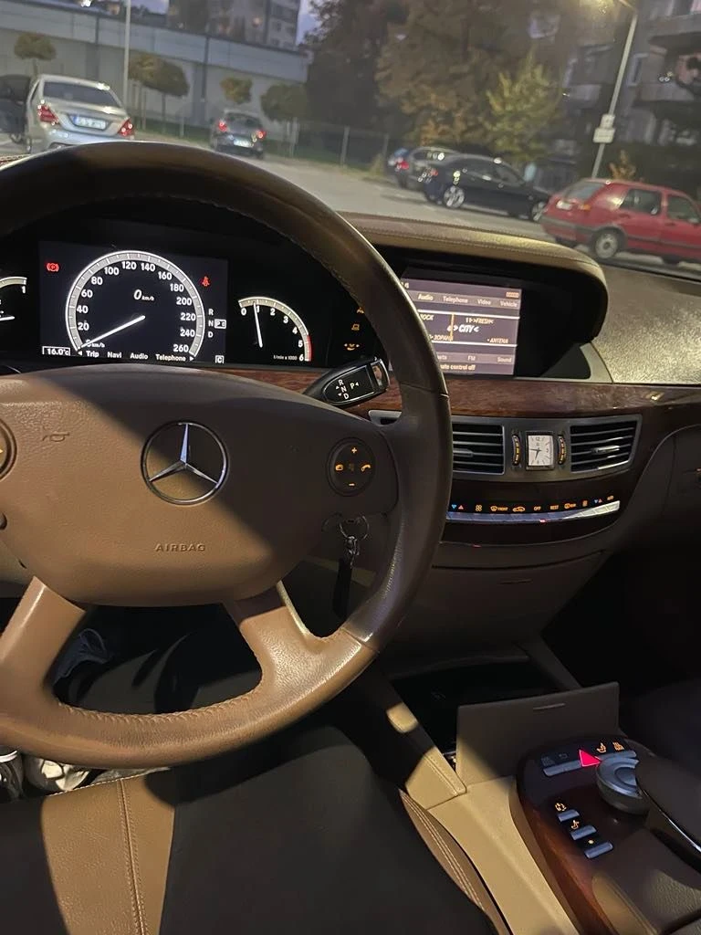 Mercedes-Benz S 320, снимка 5 - Автомобили и джипове - 53671631