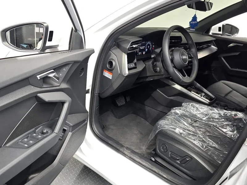 Audi A3 A3 (8Y) 40 Tfsi, снимка 10 - Автомобили и джипове - 56067827