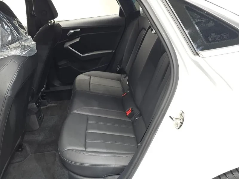 Audi A3 A3 (8Y) 40 Tfsi, снимка 11 - Автомобили и джипове - 56067827