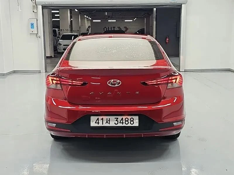 Hyundai Elantra, снимка 3 - Автомобили и джипове - 56724763