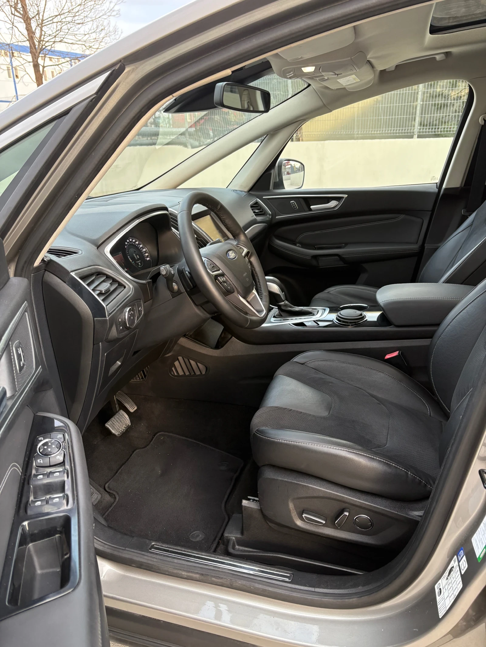 Ford S-Max Titanium 4x4 180 Euro 6 Automat Full Extras | Mobile.bg   13