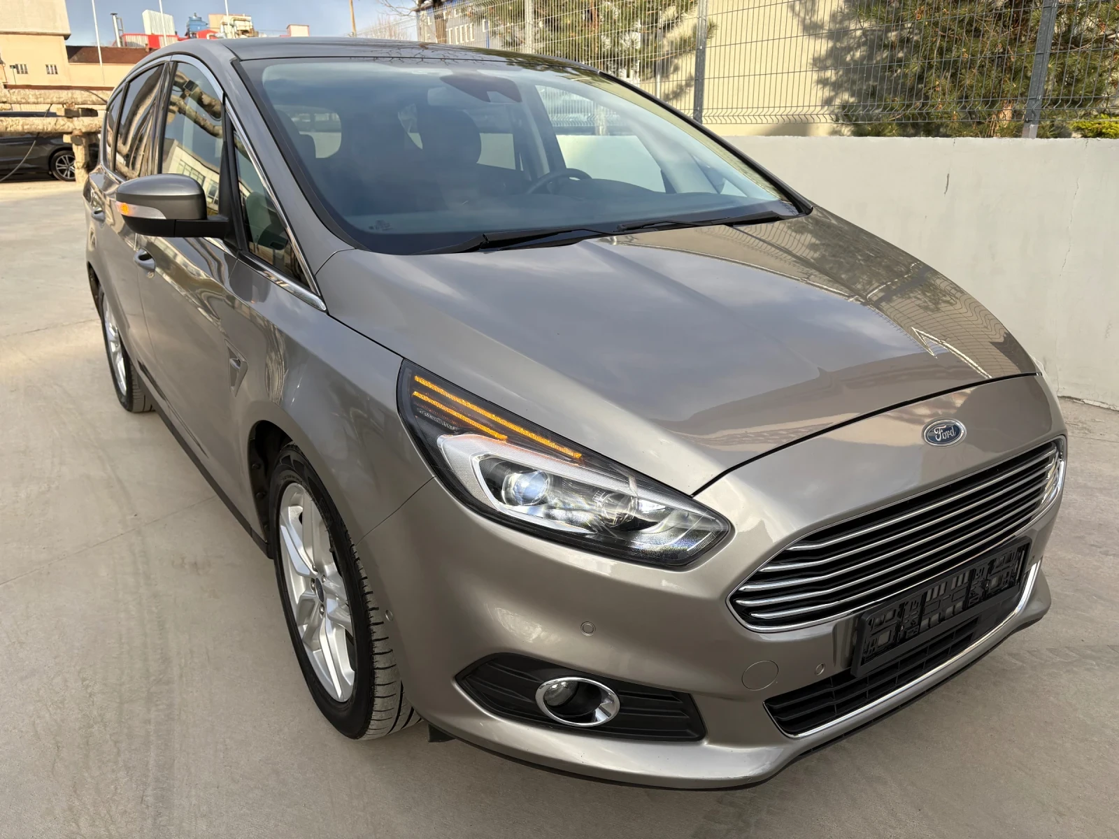 Ford S-Max Titanium 4x4 180 Euro 6 Automat Full Extras | Mobile.bg   11