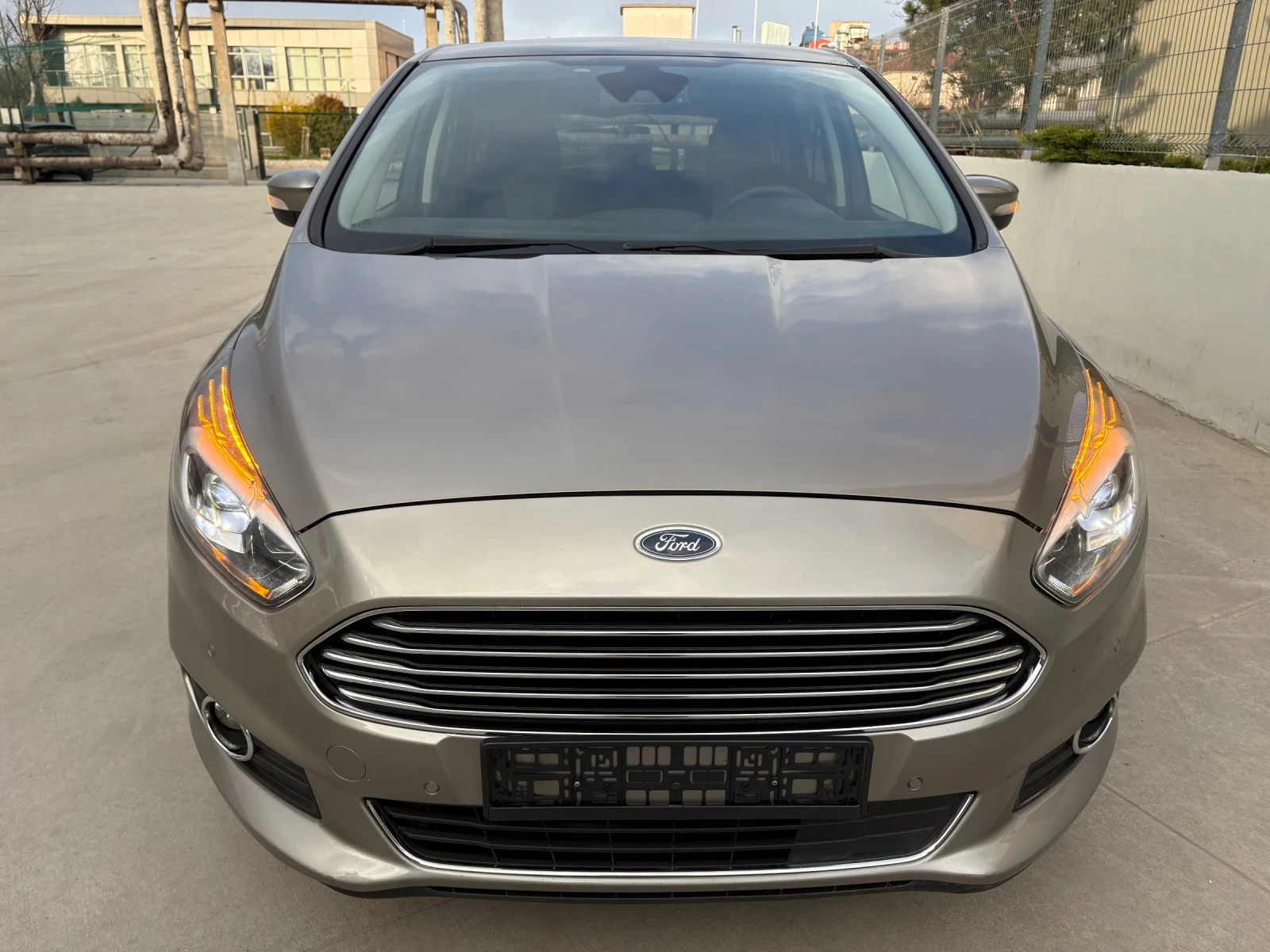 Ford S-Max Titanium 4x4 180 Euro 6 Automat Full Extras | Mobile.bg   12
