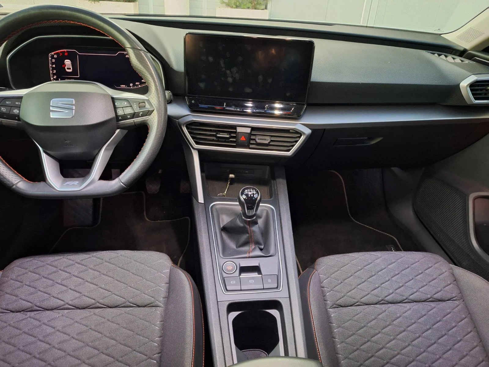 Seat Leon FR Sportstourer - изображение 9