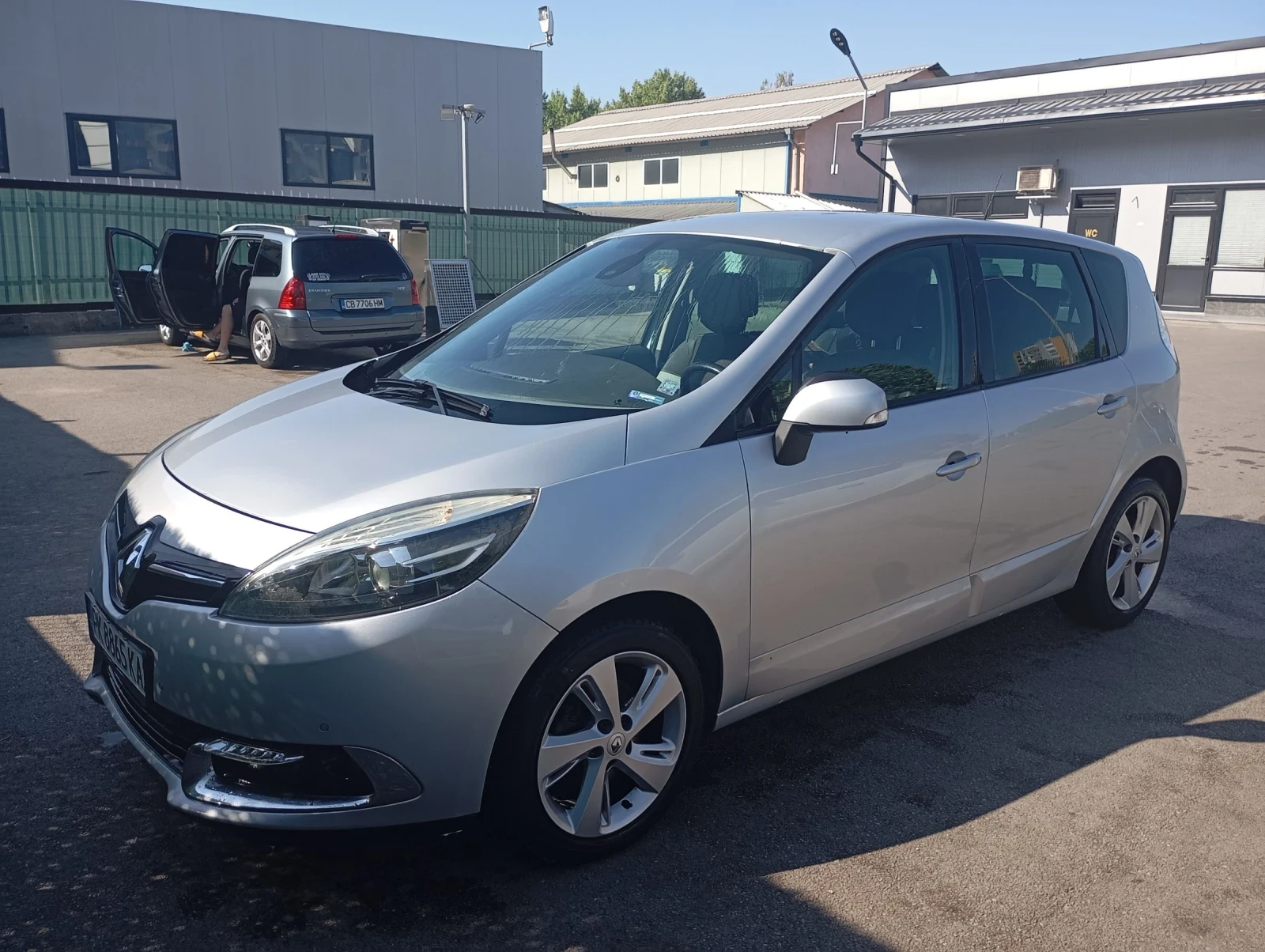 Renault Scenic 1.5 DCI  - изображение 2