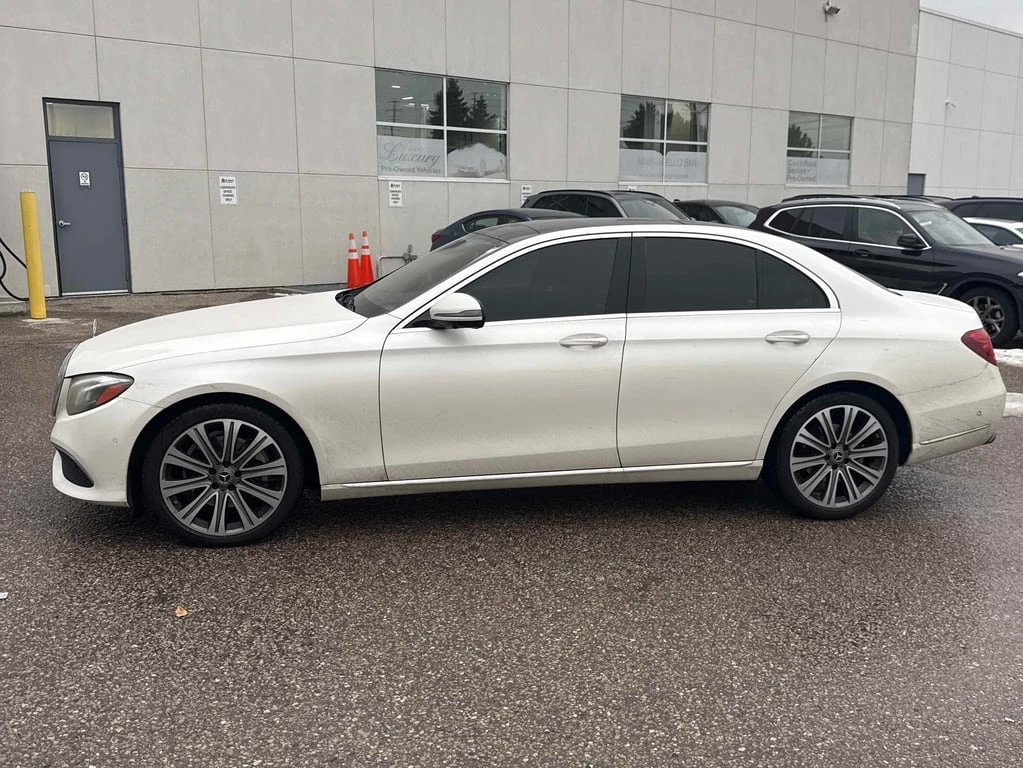 Mercedes-Benz E 300 2018 * CARFAX * БЕЗ ПЪРВОНАЧАЛНА ВНОСКА - изображение 3