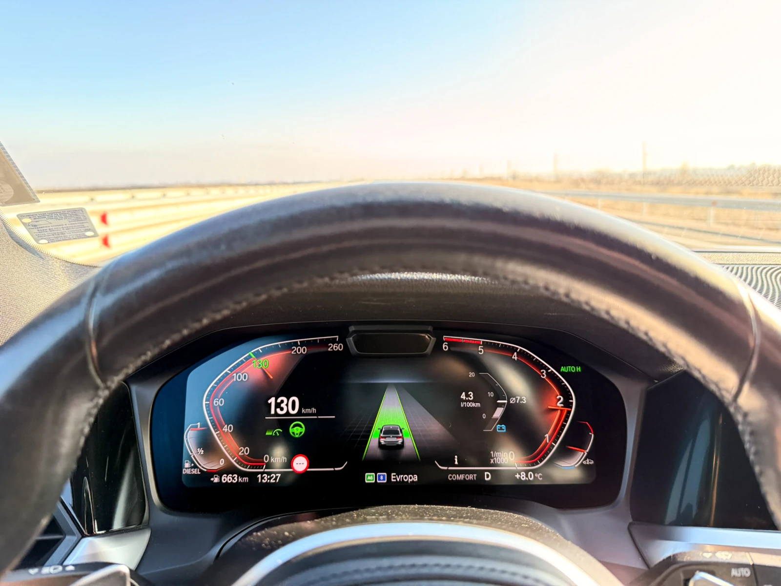 BMW 320 xDrive M pack в Гаранция, снимка 13 - Автомобили и джипове - 52932349