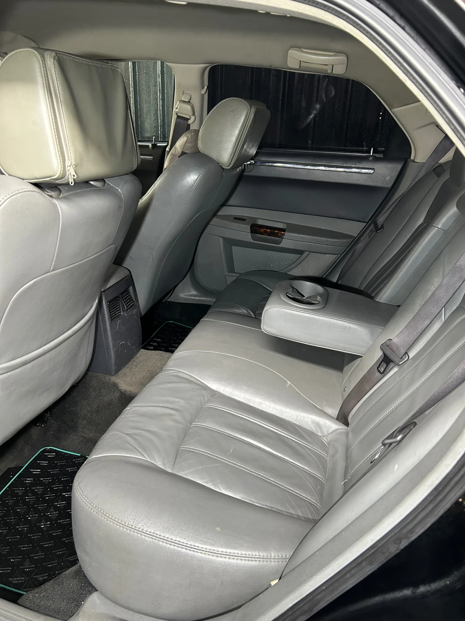 Chrysler 300c  - изображение 6