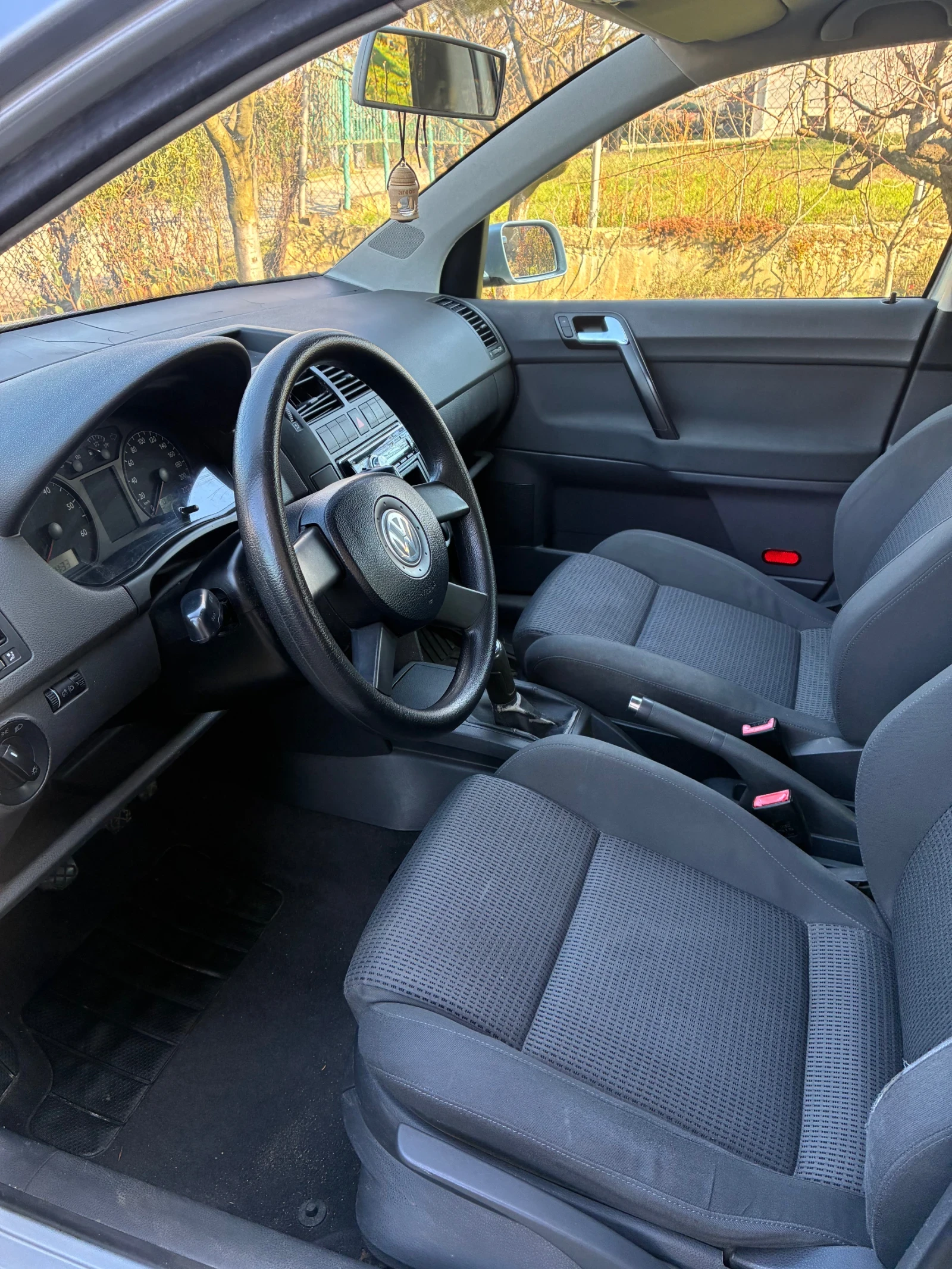 VW Polo 1.4 - изображение 6