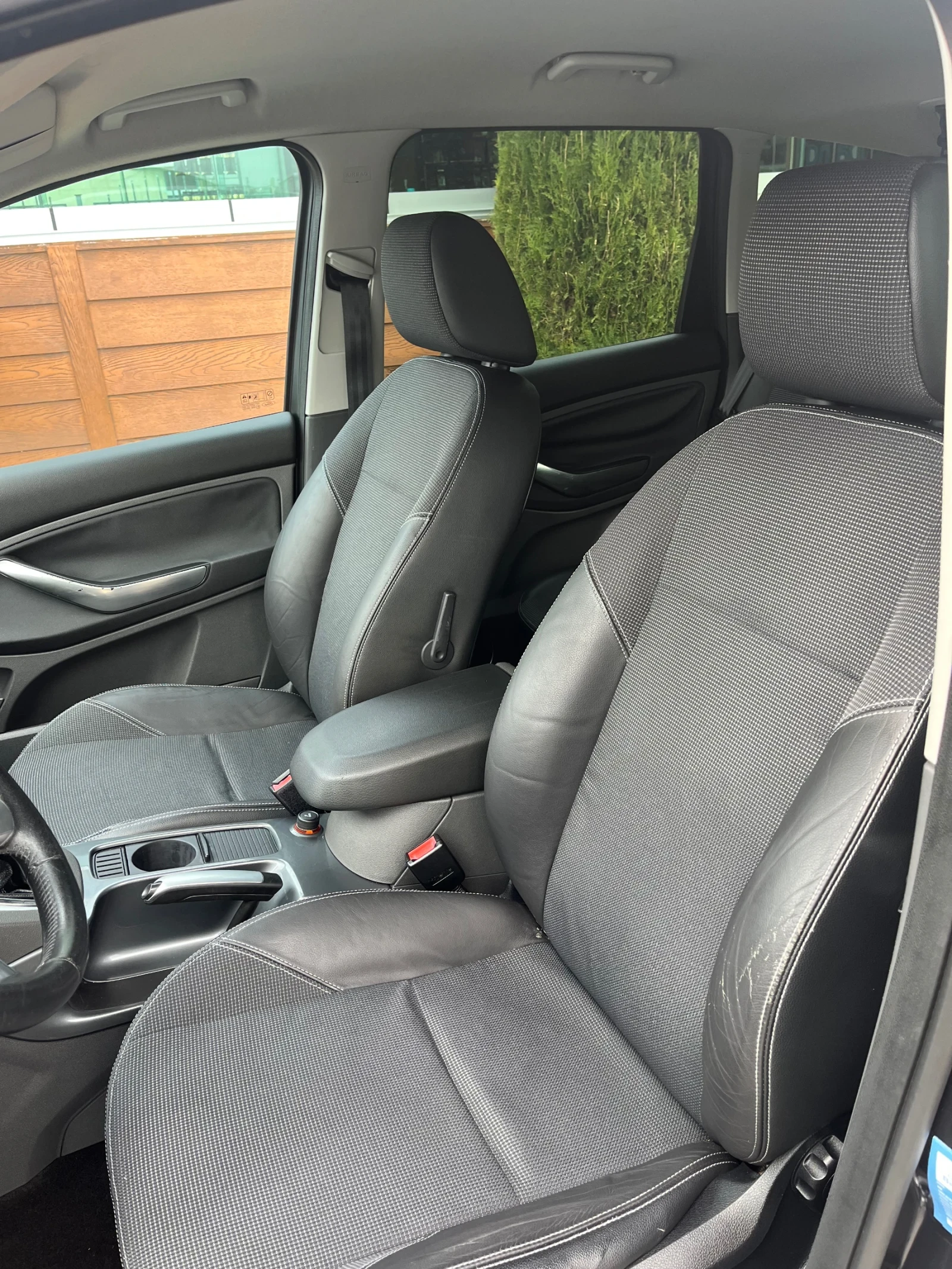 Ford C-max 1.6TDCI TITANIUM, снимка 10 - Автомобили и джипове - 53972580