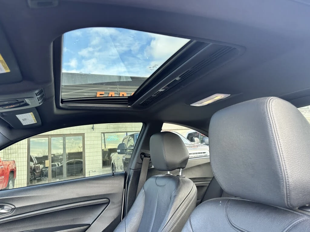 BMW 230 xDrive* AвтоКредит * (ЦЕНА ДО БГ), снимка 11 - Автомобили и джипове - 54012449