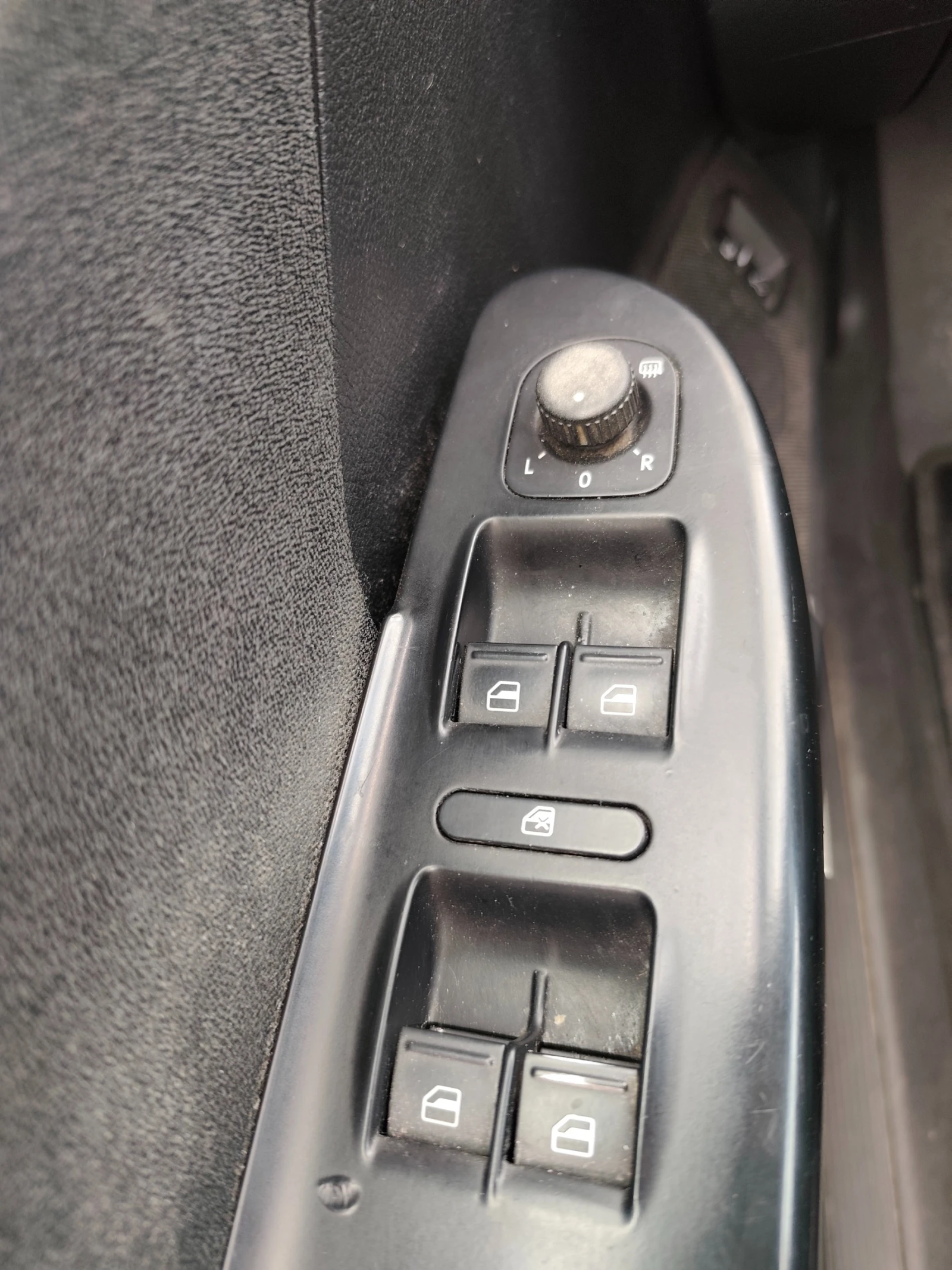 VW Passat 1.4 Ecofuel, снимка 11 - Автомобили и джипове - 54292506