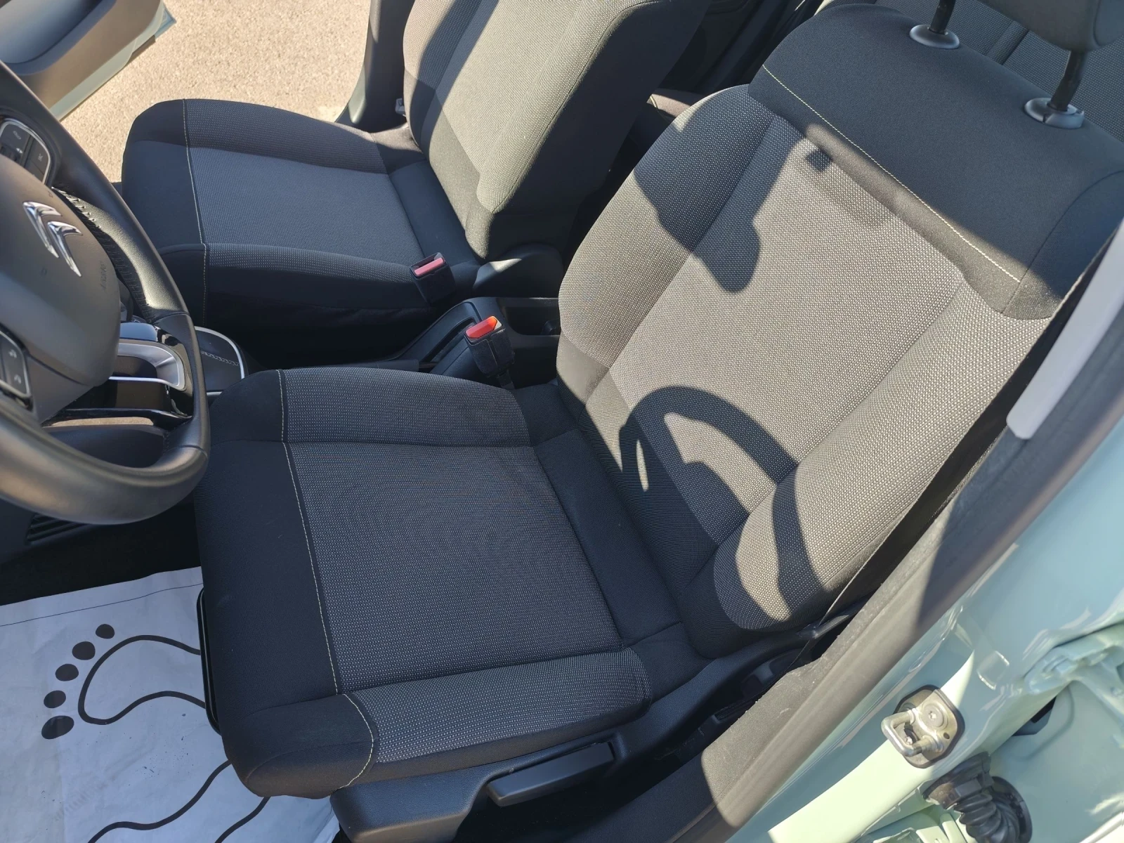 Citroen C3 1.2 Automatic , снимка 10 - Автомобили и джипове - 54806758