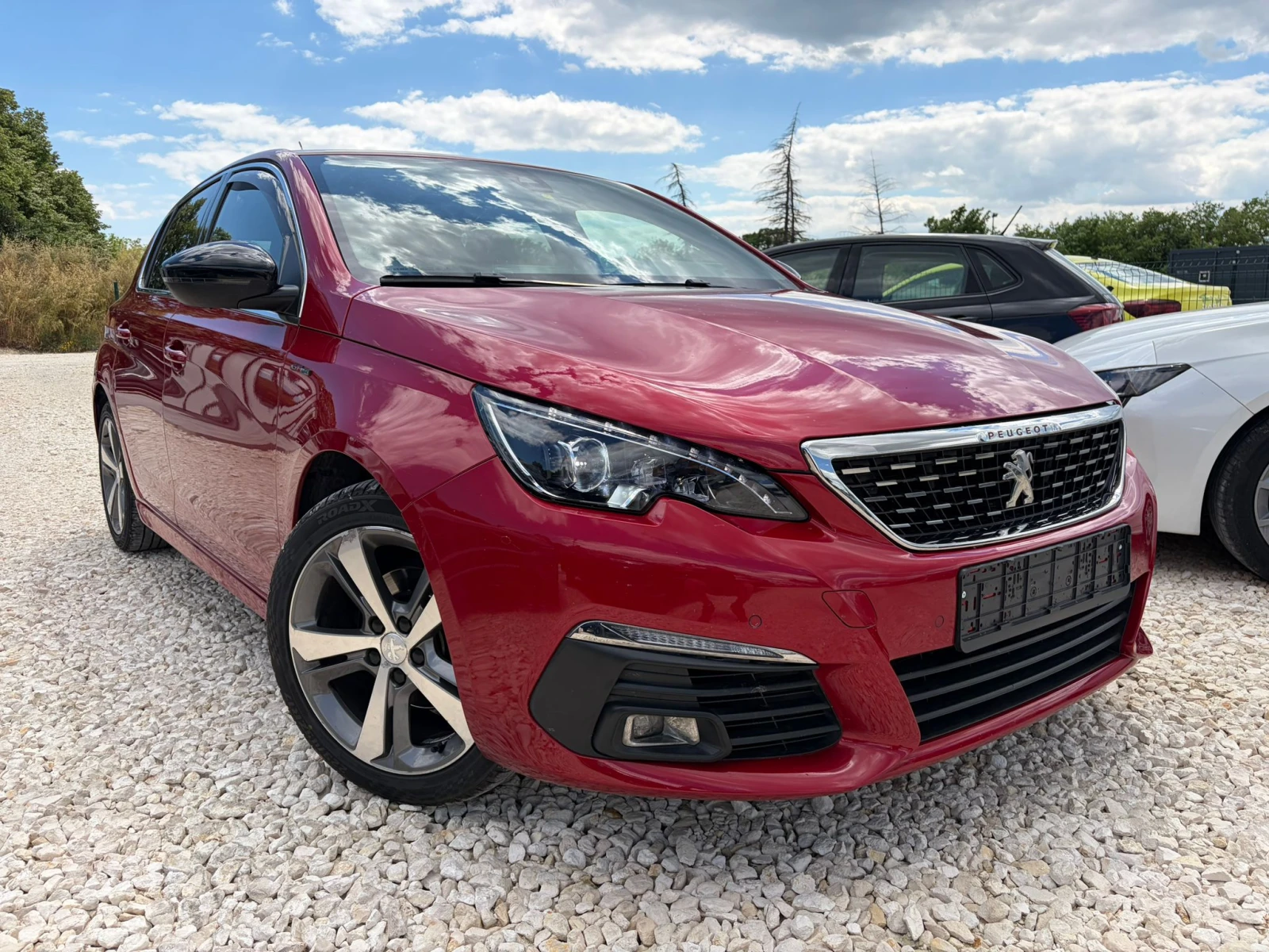 Peugeot 308 GTline 1.5BLUEhdi CAMERA KEY LESS GO CAR PLAY, снимка 3 - Автомобили и джипове - 54974316