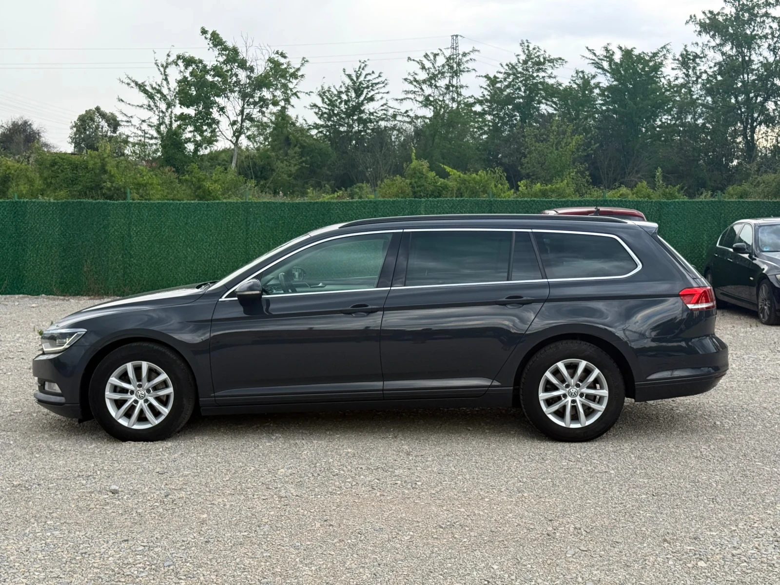 VW Passat 2.0ТДИ * камера* Лед Фарове* * Дигитален Километра, снимка 4 - Автомобили и джипове - 55267528