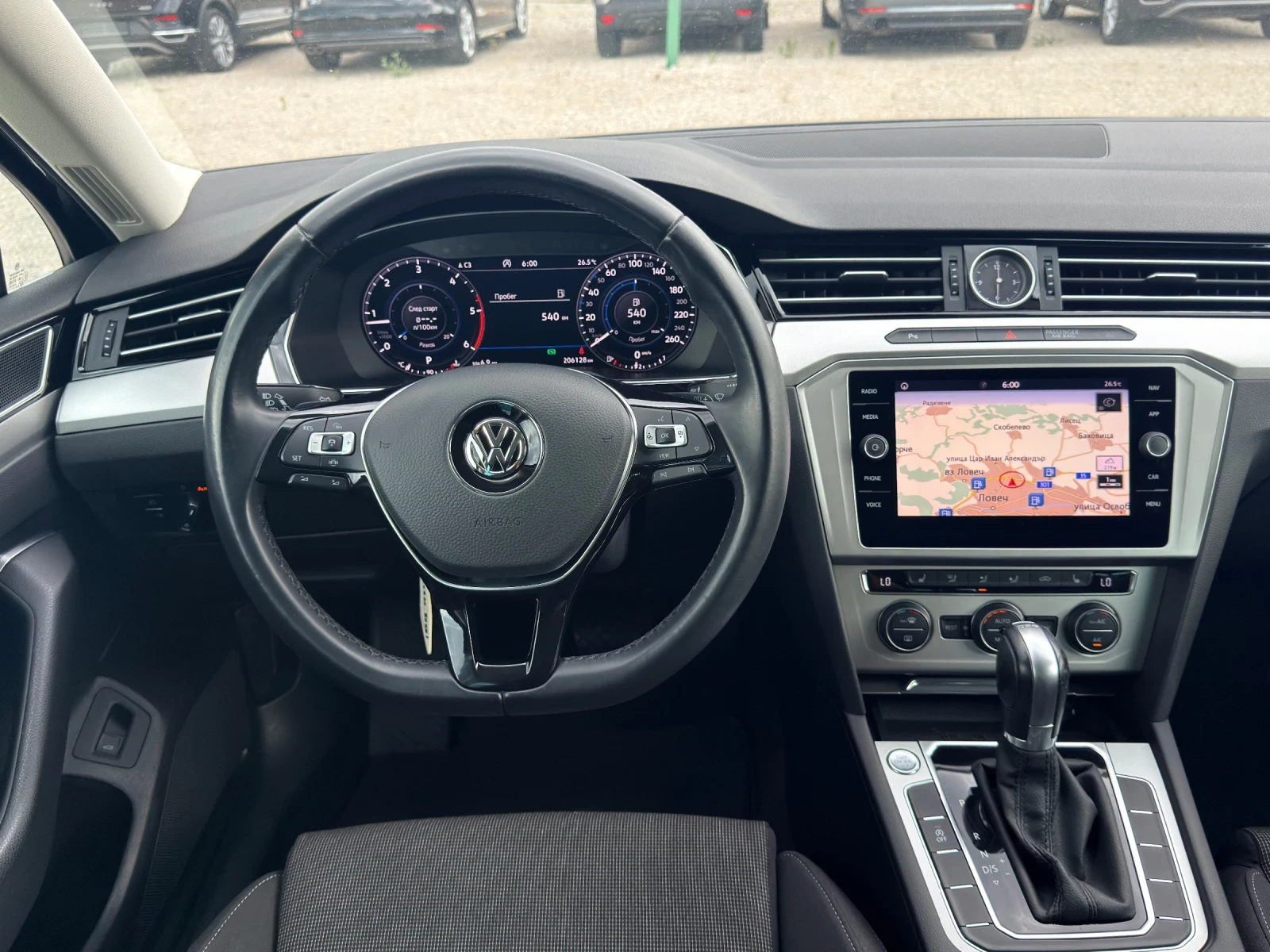 VW Passat 2.0ТДИ * камера* Лед Фарове* * Дигитален Километра, снимка 11 - Автомобили и джипове - 55267528