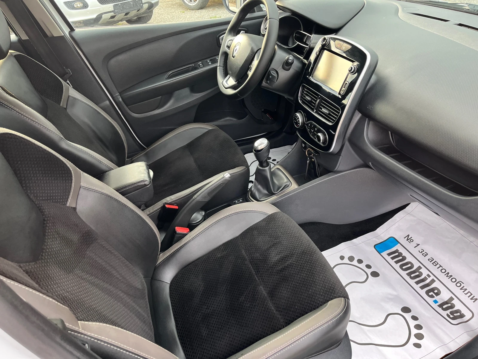 Renault Clio 1.5DCi Euro6 /Navi/Led, снимка 10 - Автомобили и джипове - 55318745