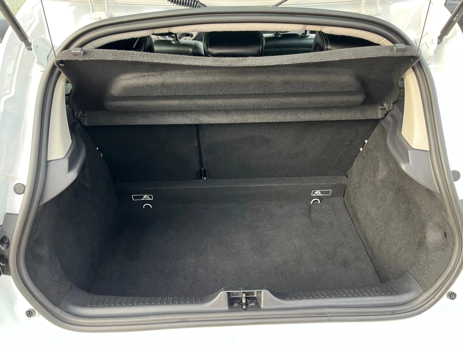 Renault Clio 1.5DCi Euro6 /Navi/Led, снимка 13 - Автомобили и джипове - 55318745