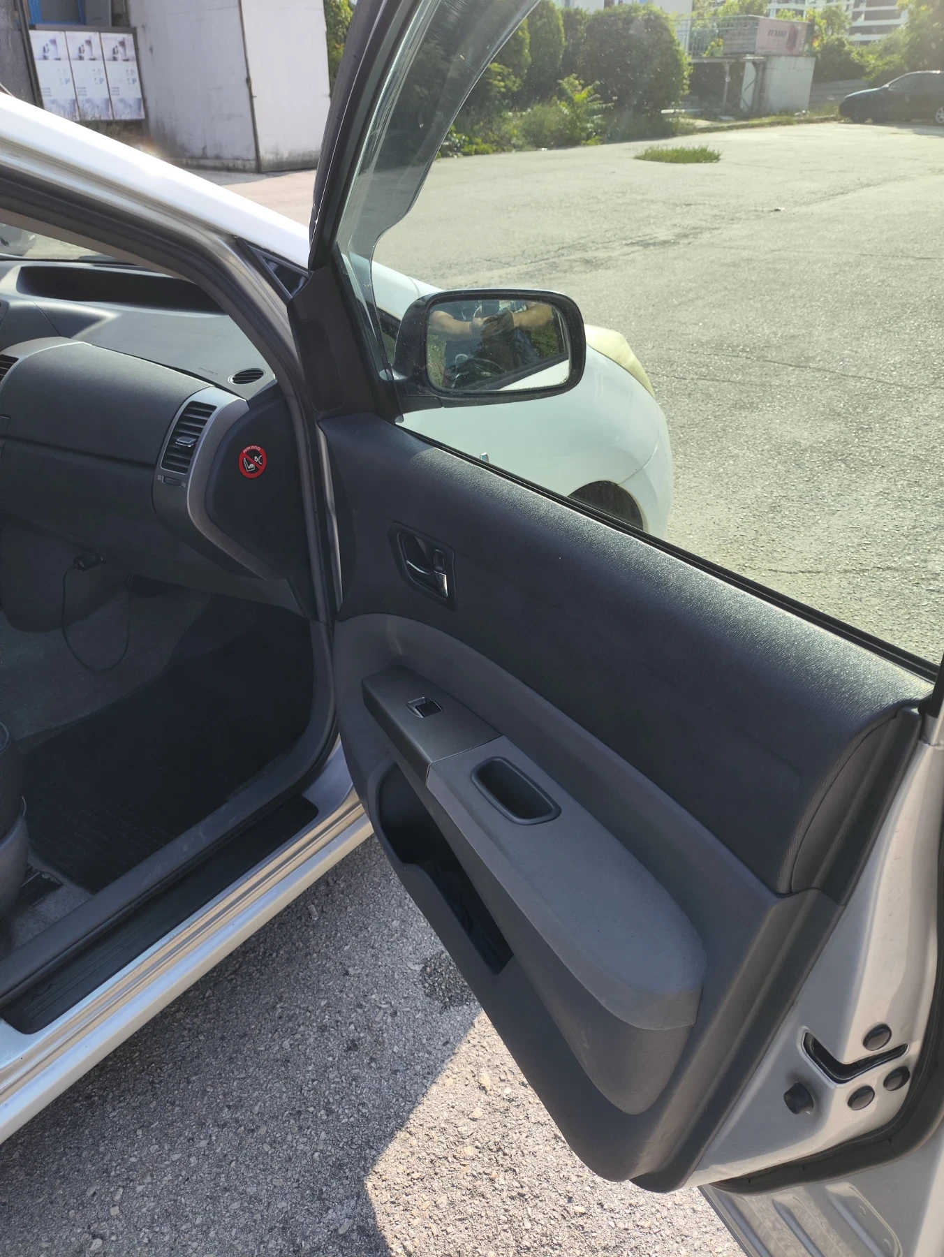Toyota Prius, снимка 15 - Автомобили и джипове - 55407388
