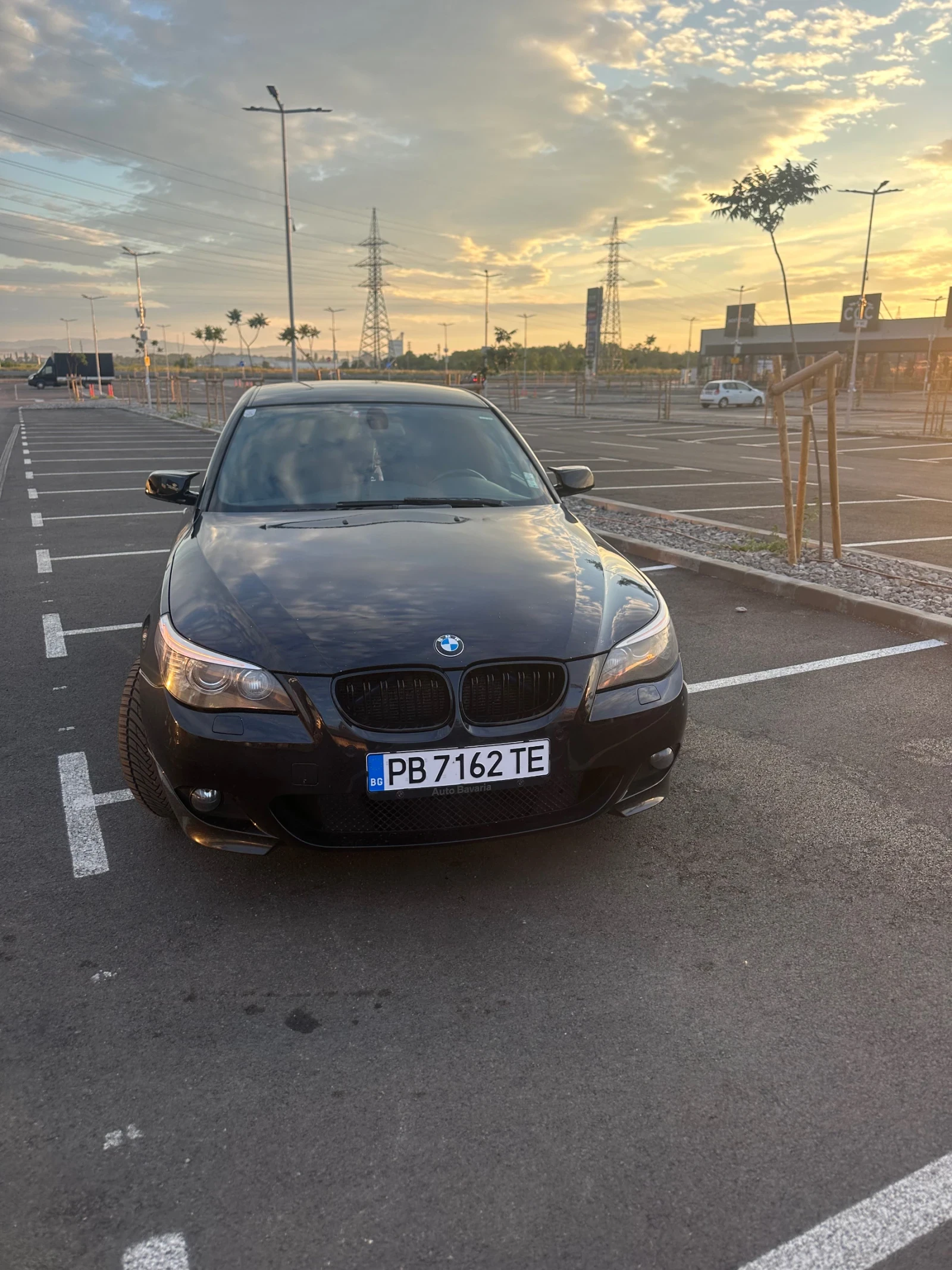 BMW 530, снимка 4 - Автомобили и джипове - 55603179