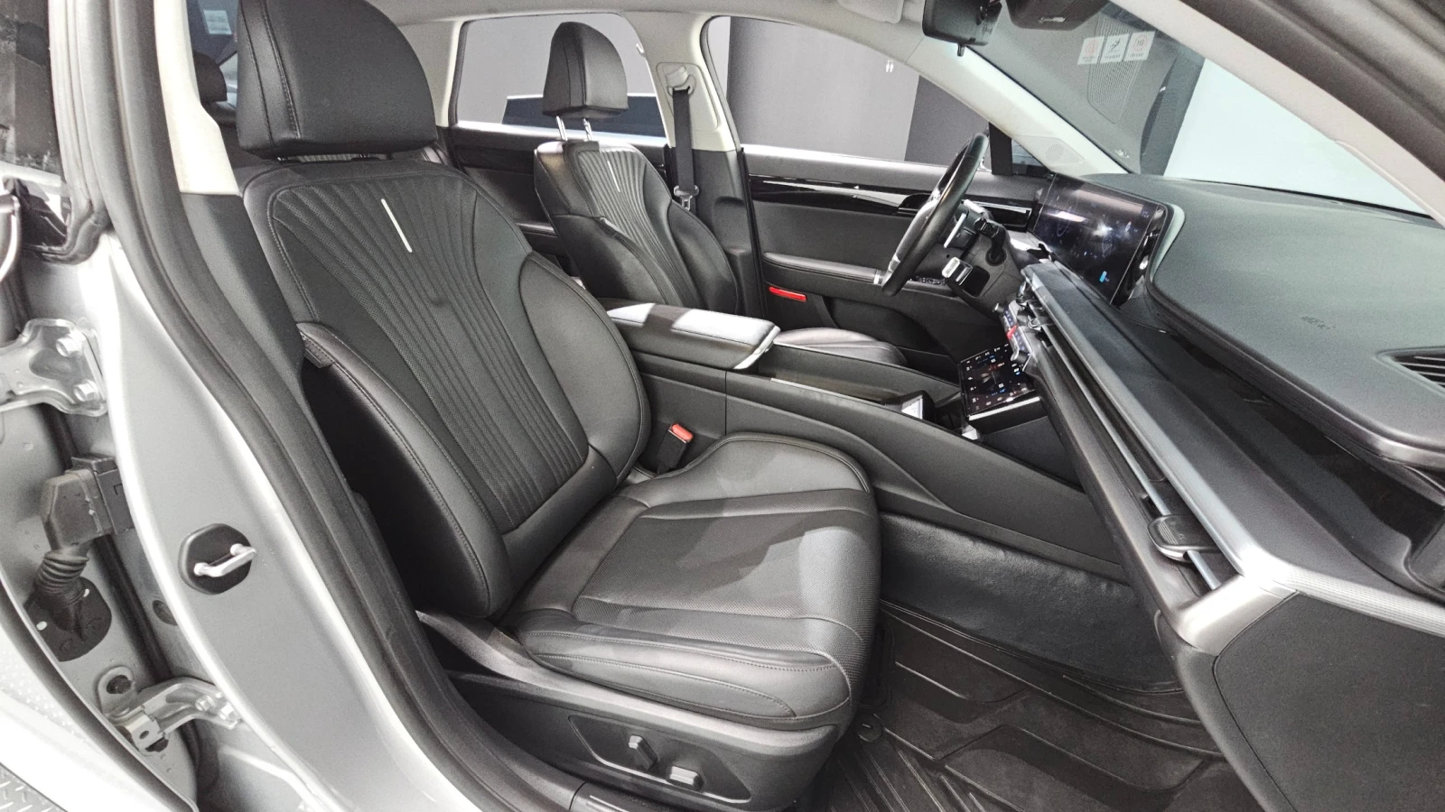 Hyundai Grandeur 3.5 LPG 2WD, снимка 10 - Автомобили и джипове - 56325301