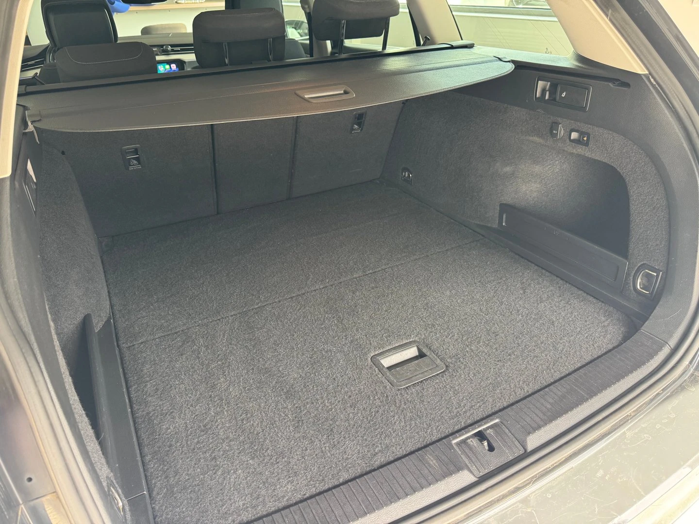 VW Passat, снимка 12 - Автомобили и джипове - 56438845