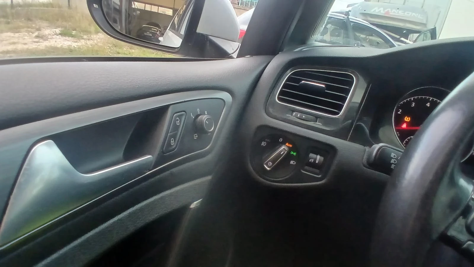 VW Golf, снимка 13 - Автомобили и джипове - 56607177
