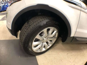 Land Rover Range Rover Evoque * SE AWD LEATHER PAN/ROOF NAV B/SPOT L/ASSIST CAME, снимка 12