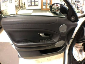 Land Rover Range Rover Evoque * SE AWD LEATHER PAN/ROOF NAV B/SPOT L/ASSIST CAME, снимка 16