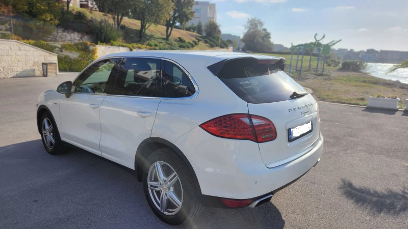 Porsche Cayenne, снимка 4 - Автомобили и джипове - 42648642