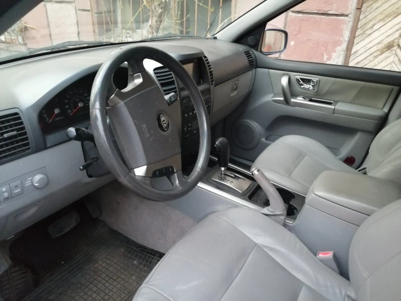 Kia Sorento, снимка 8 - Автомобили и джипове - 49600675