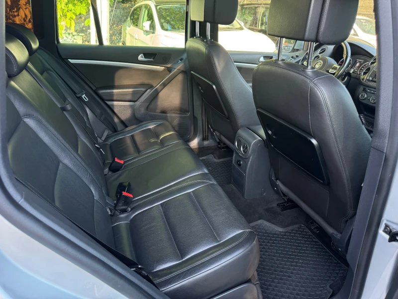 VW Tiguan 2.0TDi 185* 4x4* DSG* R-Line, снимка 13 - Автомобили и джипове - 51486328