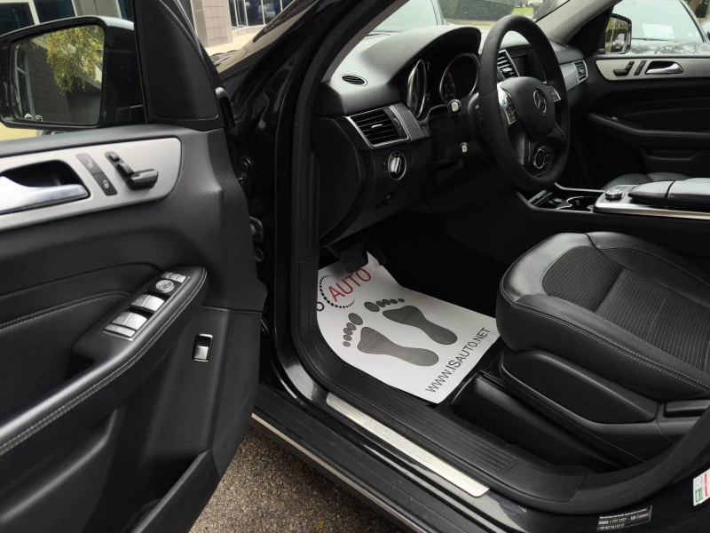 Mercedes-Benz ML 250 CDI/PDC/7G Tronic/4Matic/BLUEtec/Pedestrian, снимка 9 - Автомобили и джипове - 52369114