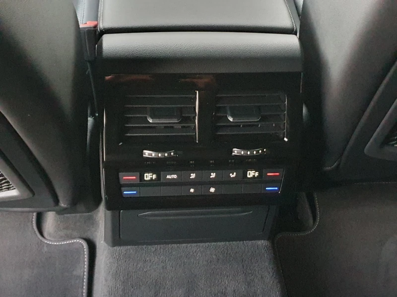 VW Touareg R-Line 3.0 V6 TDI SCR 4MOTION, снимка 15 - Автомобили и джипове - 52686290