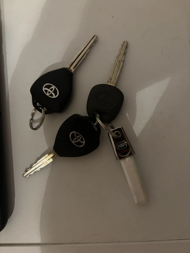 Toyota Rav4 2.2 D4D 136k.НАВИГАЦИЯ= 4?4 = 6скорости, снимка 10 - Автомобили и джипове - 52600780