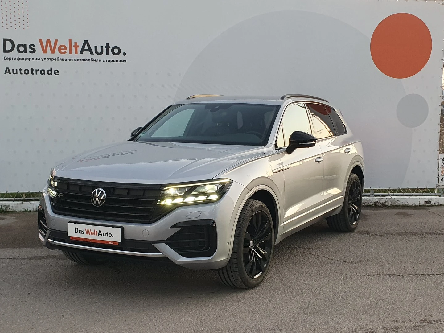 VW Touareg R-Line 3.0 V6 TDI SCR 4MOTION, снимка 1