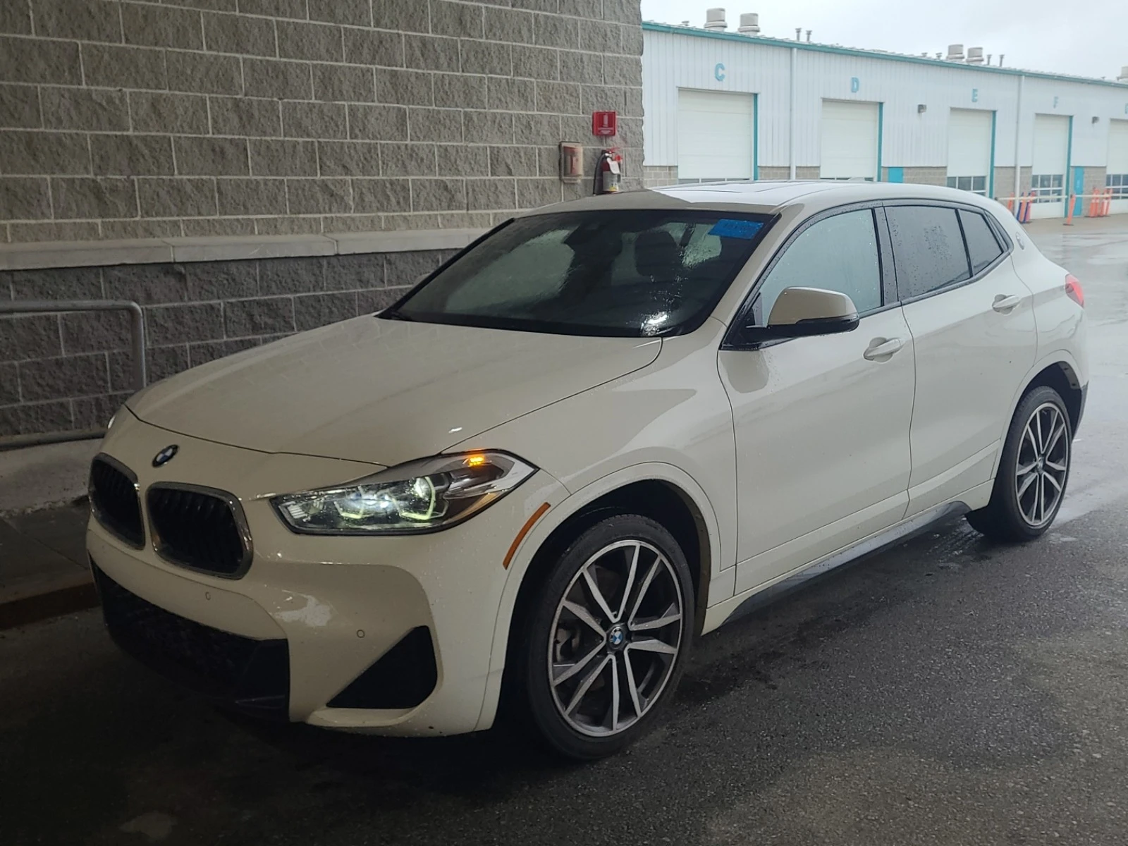 BMW X2 28i * * CARFAX * * АВТО КРЕДИТ * * , снимка 1