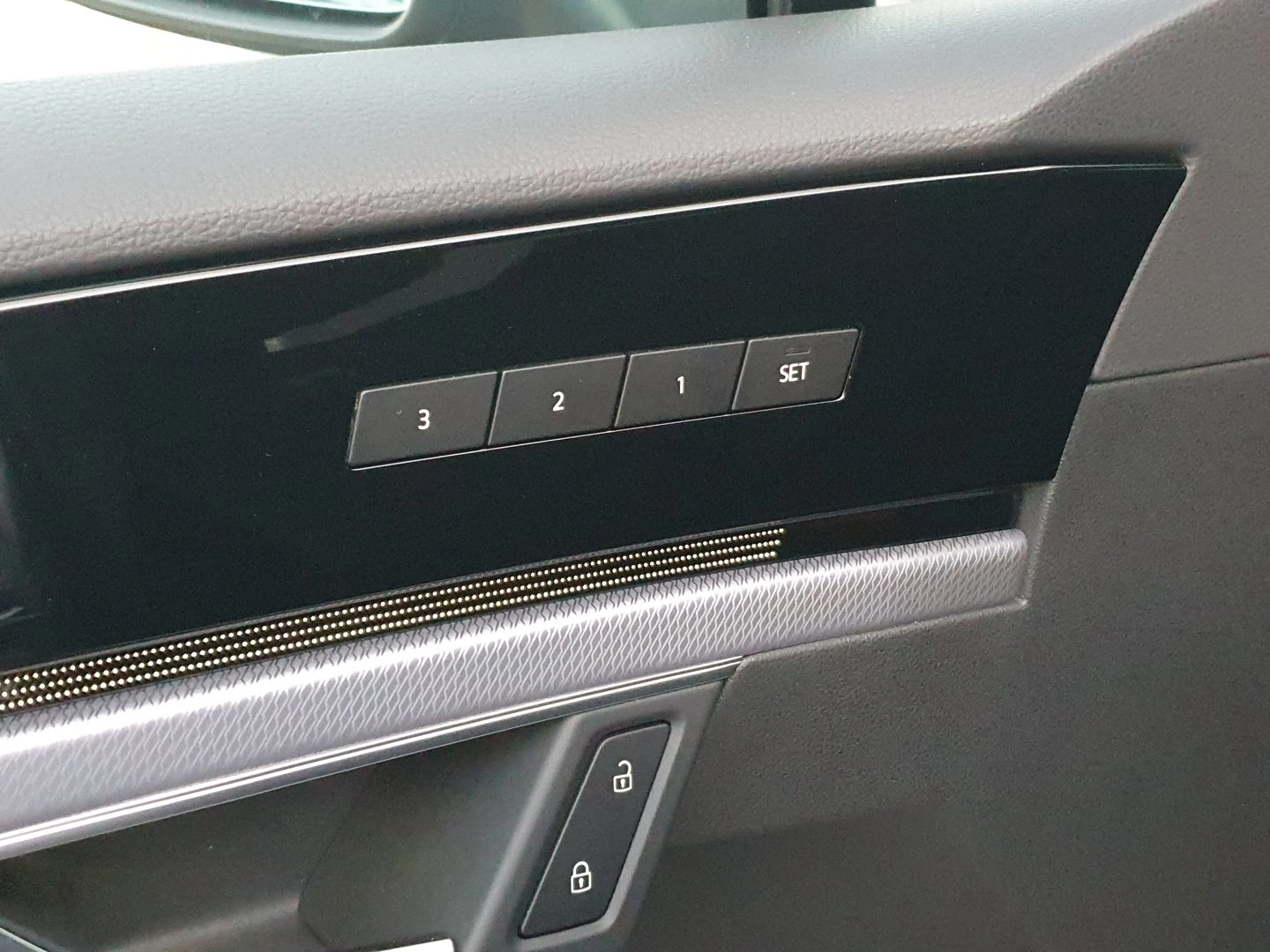 VW Touareg R-Line 3.0 V6 TDI SCR 4MOTION | Mobile.bg   17