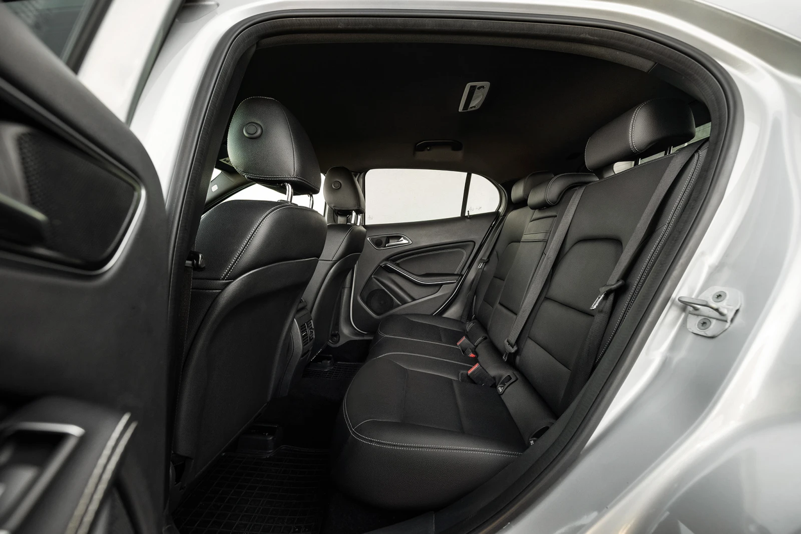 Mercedes-Benz GLA 250 GLA 250, снимка 11 - Автомобили и джипове - 54031347