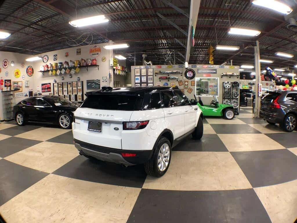 Land Rover Range Rover Evoque * SE AWD LEATHER PAN/ROOF NAV B/SPOT L/ASSIST CAME, снимка 8 - Автомобили и джипове - 54093983