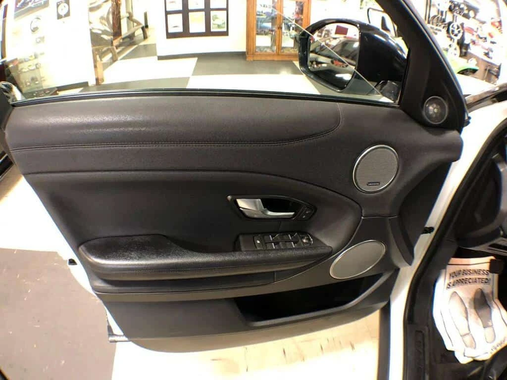 Land Rover Range Rover Evoque * SE AWD LEATHER PAN/ROOF NAV B/SPOT L/ASSIST CAME, снимка 16 - Автомобили и джипове - 54093983