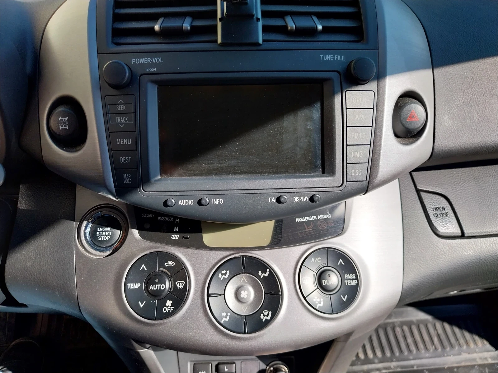 Toyota Rav4, снимка 10 - Автомобили и джипове - 54238716