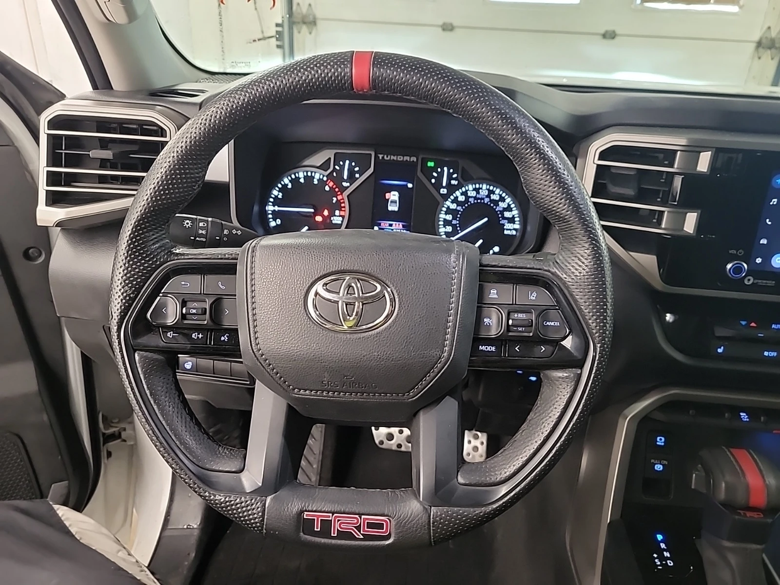 Toyota Tundra 4WD SR5 Double Cab, снимка 13 - Автомобили и джипове - 54477151