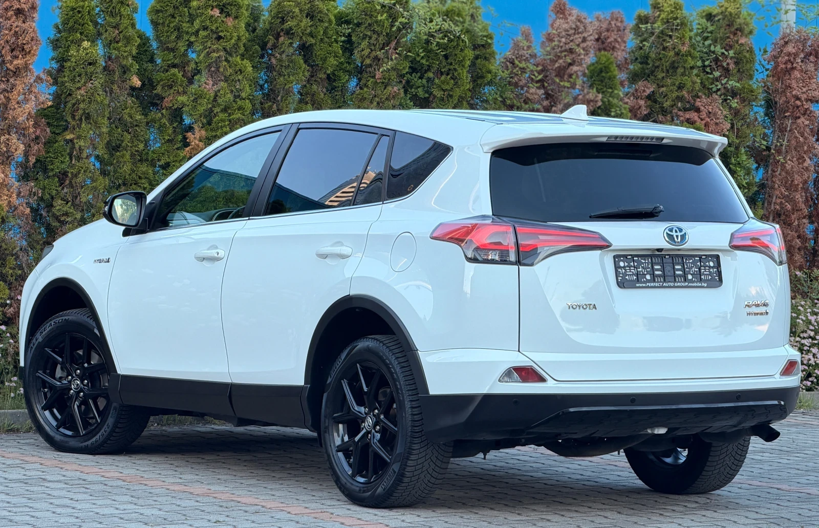 Toyota Rav4 FACE-2.5HYBRID-KEYLESS-КАМЕРА-УНИКАЛНА-2018Г, снимка 3 - Автомобили и джипове - 54703510