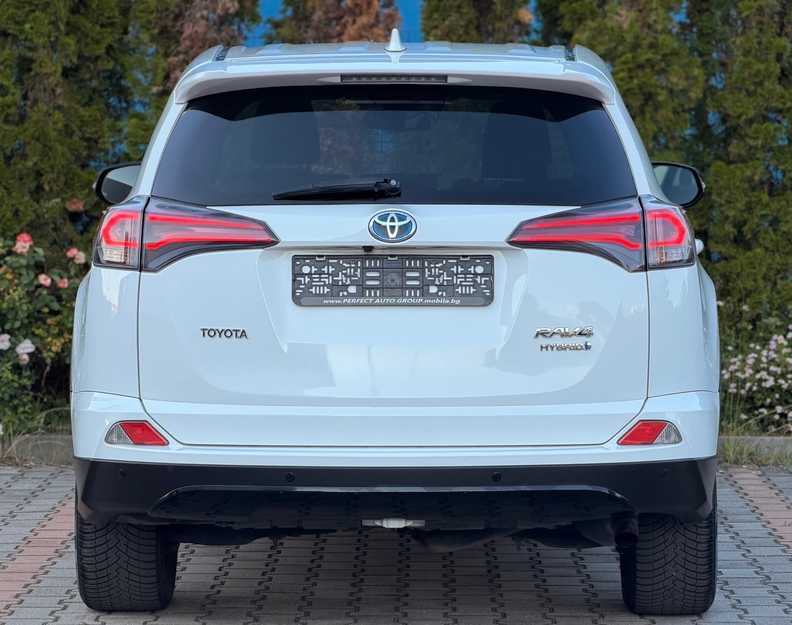 Toyota Rav4 FACE-2.5HYBRID-KEYLESS-КАМЕРА-УНИКАЛНА-2018Г, снимка 4 - Автомобили и джипове - 54703510