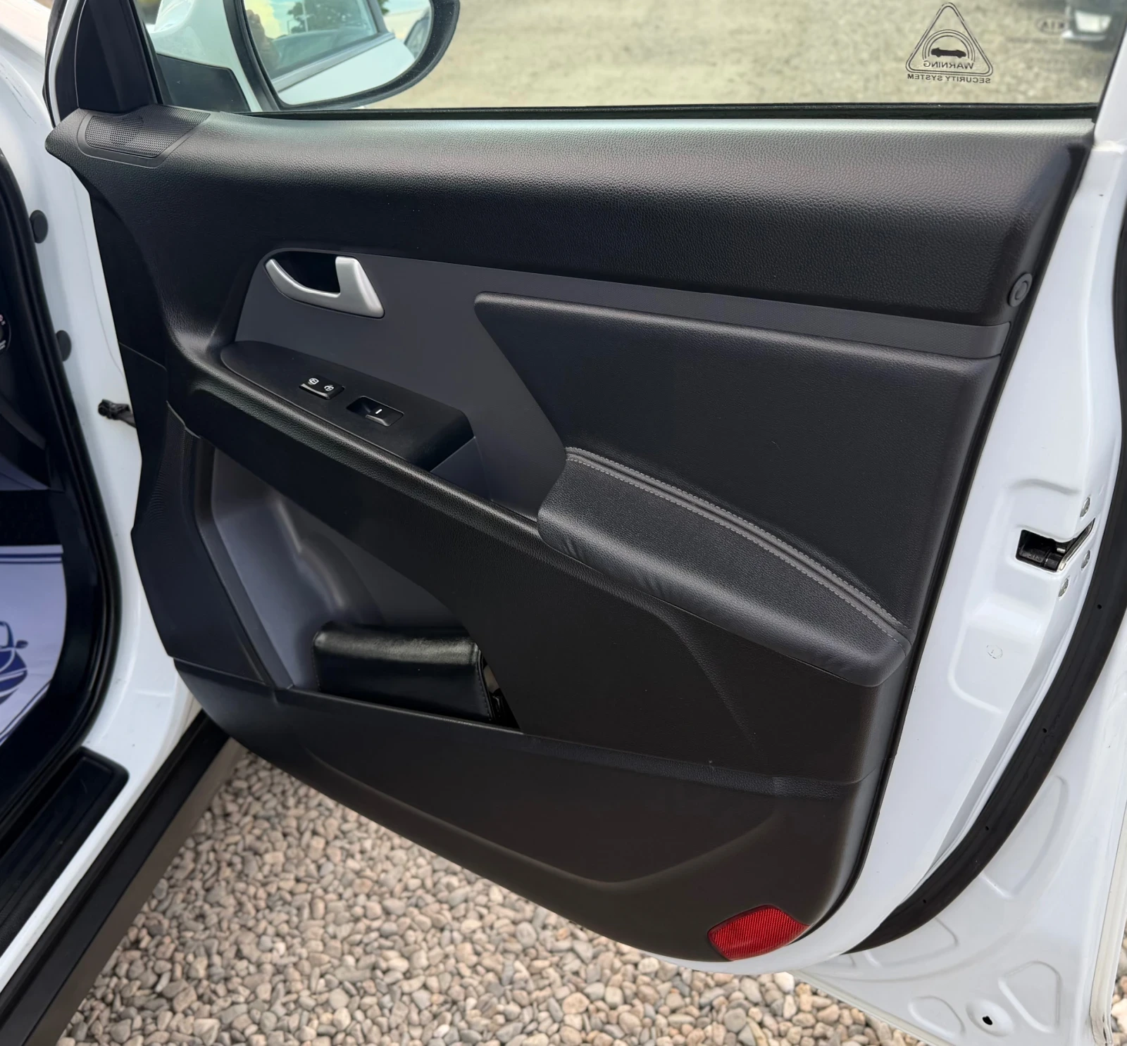 Kia Sportage 1.7 CRDI , снимка 14 - Автомобили и джипове - 54840768