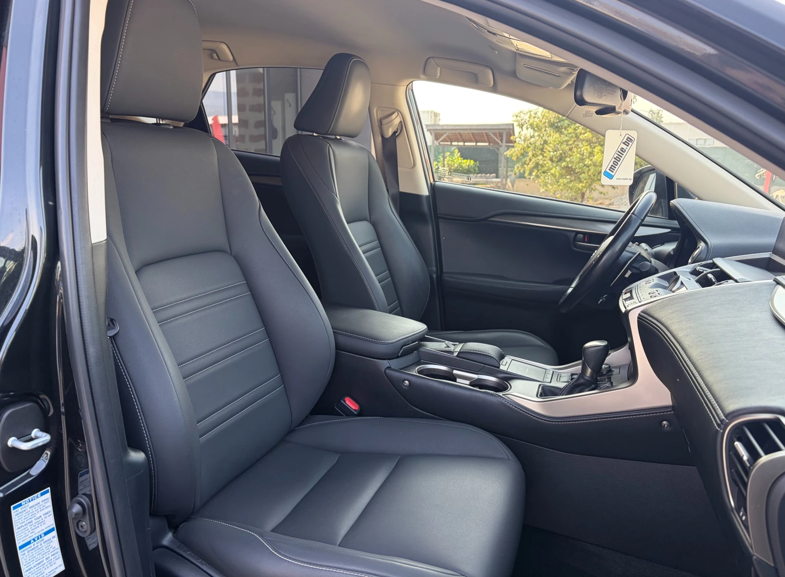 Lexus NX 300h 2.5 Hybrid 4x4, снимка 13 - Автомобили и джипове - 55346793
