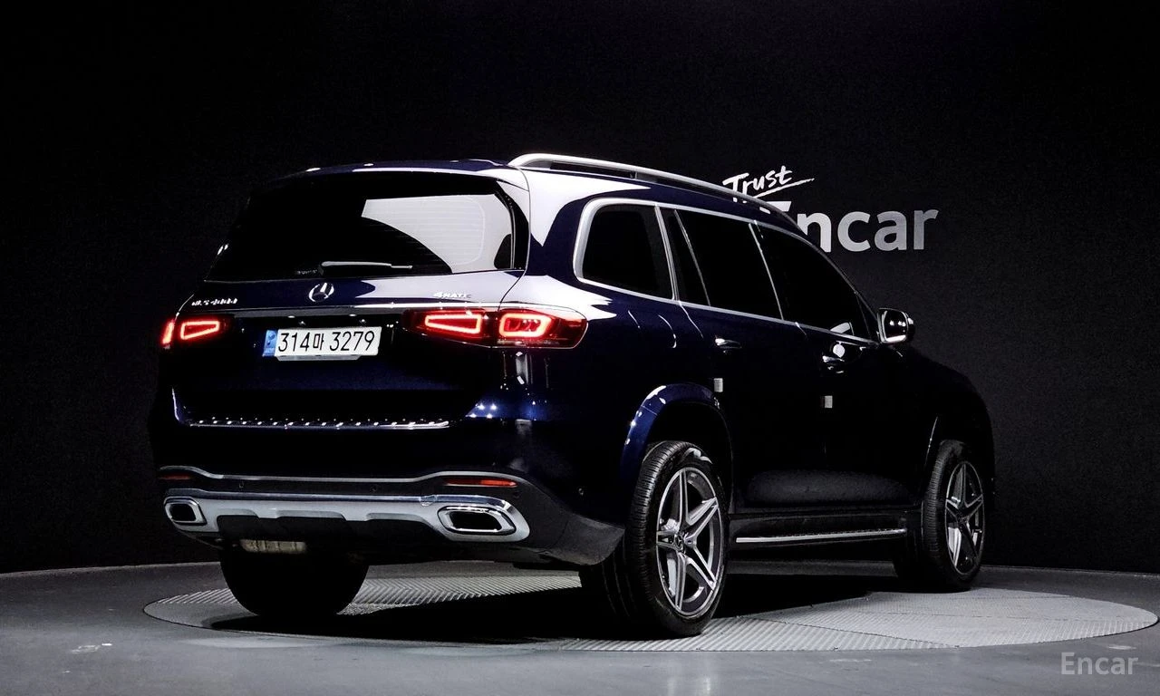 Mercedes-Benz GLS 400 AMG* LINE* BURMESTER* ОБДУХВАНЕ* ДИСТРОНИК* МАСАЖ*, снимка 2 - Автомобили и джипове - 55431784